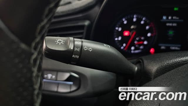 Hyundai Veloster 2020 — Photo 3/32