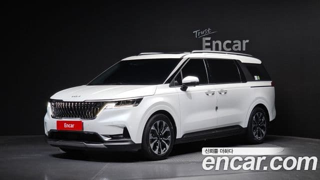 Kia Carnival 2022 — ფოტო 1/20