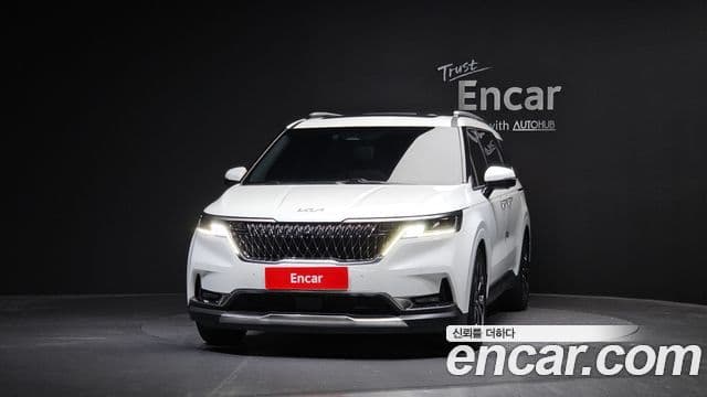 Kia Carnival 2022 — ფოტო 3/20
