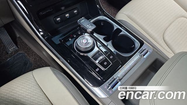 Kia Carnival 2022 — ფოტო 9/20