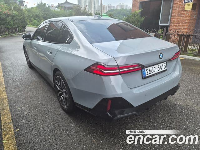 BMW 5 Series 2026 — ფოტო 2/9