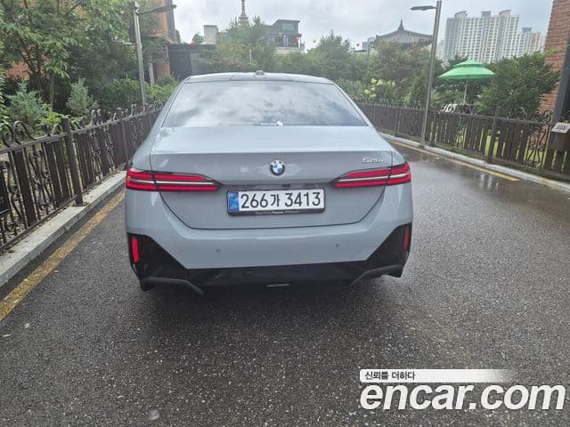 BMW 5 Series 2026 — ფოტო 4/9