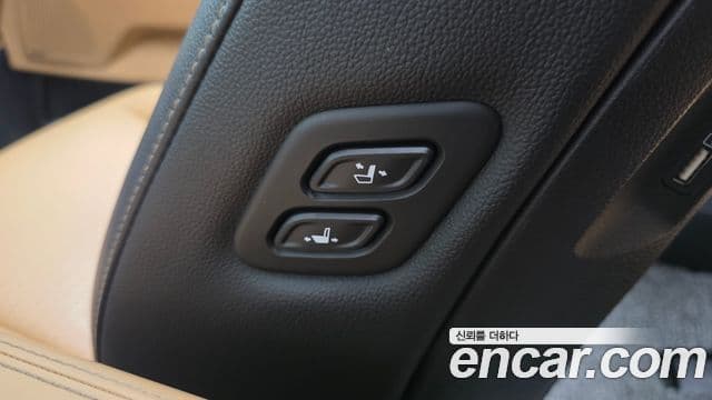 Kia Carnival 2021 — Şəkil 18/20