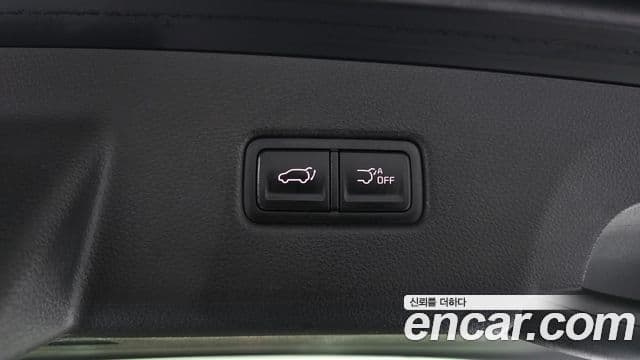 Kia Carnival 2021 — Şəkil 19/20