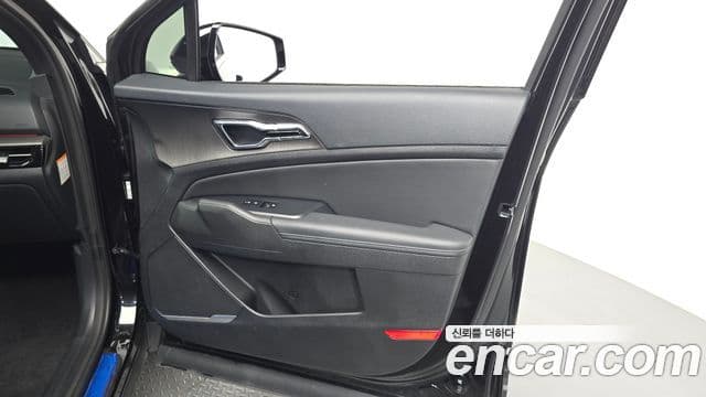 Kia Sportage 2025 — Photo 2/33