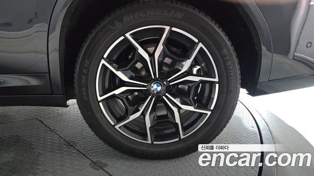 BMW X4 2024 — Photo 26/31