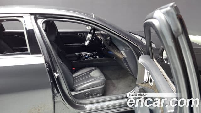 Kia K8 2023 — ფოტო 18/20