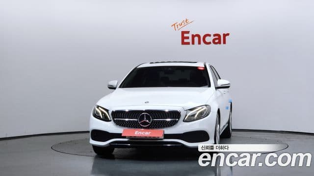 Mercedes-Benz E-Class 2018 — ფოტო 3/33