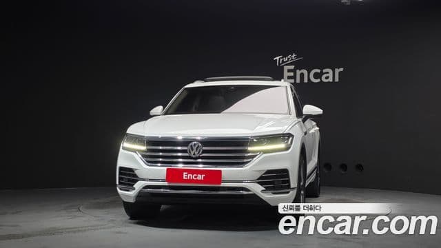Volkswagen Touareg 2020 — ფოტო 3/20