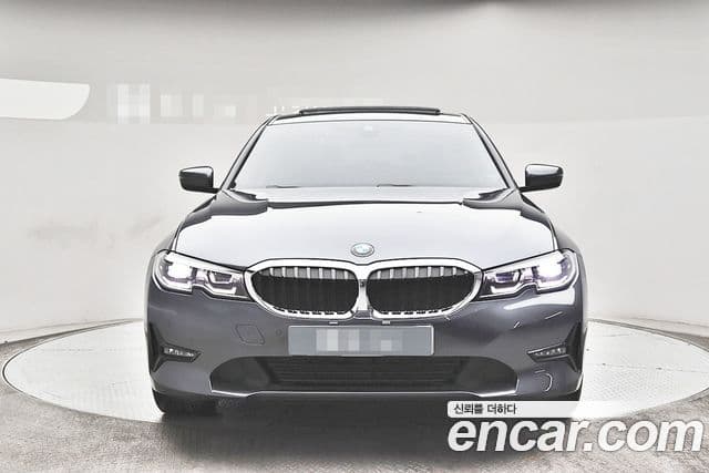 BMW 3 Series 2021 — ფოტო 2/20