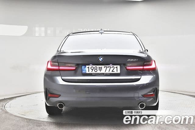 BMW 3 Series 2021 — ფოტო 3/20