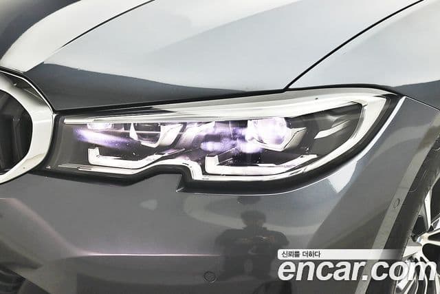 BMW 3 Series 2021 — ფოტო 9/20