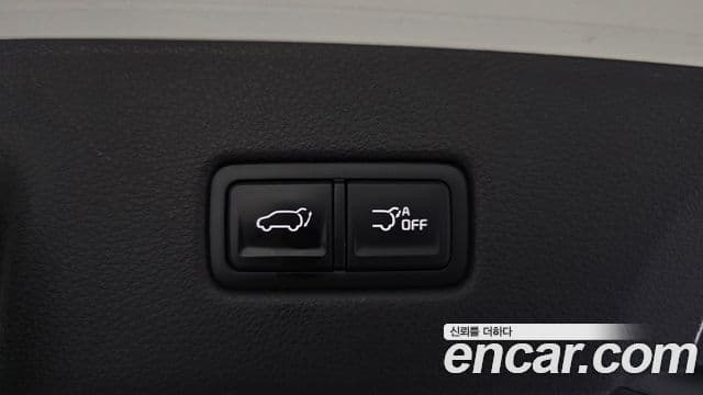 Kia Carnival 2021 — Фото 19/20