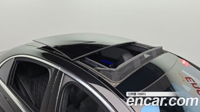 Mercedes-Benz S-Class 2021 — Photo 6/30