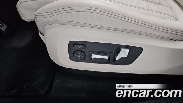 BMW X5 2022 — Photo 34/36