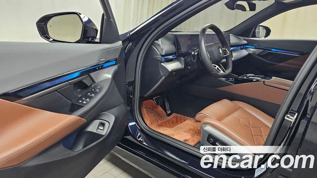BMW 5 Series 2024 — Şəkil 10/20