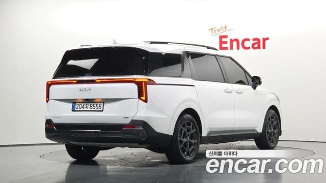 Kia Carnival 2025 — ფოტო 2/20