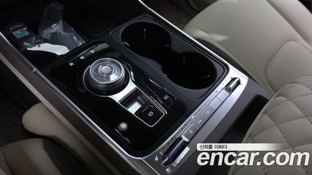 Kia Carnival 2025 — ფოტო 9/20