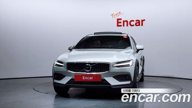 Volvo V60 Cross Country 2020 — Şəkil 3/20