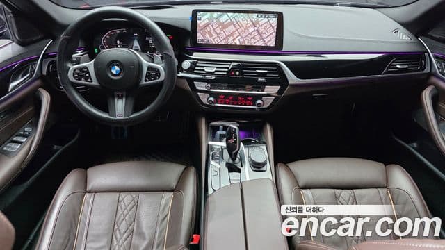 BMW 5 Series 2023 — ფოტო 7/20