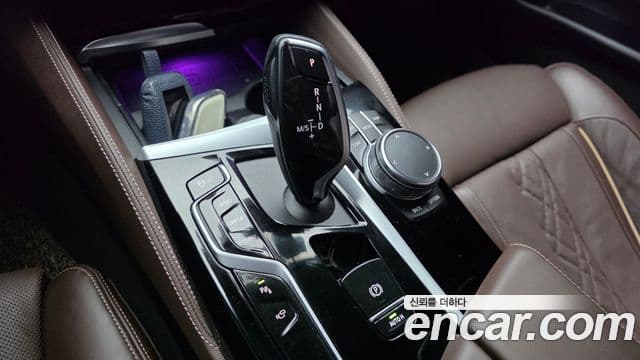 BMW 5 Series 2023 — ფოტო 9/20