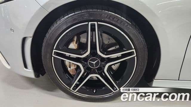 Mercedes-Benz A-Class 2021 — ფოტო 5/20