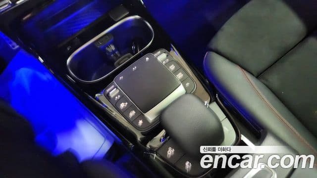 Mercedes-Benz A-Class 2021 — ფოტო 18/20