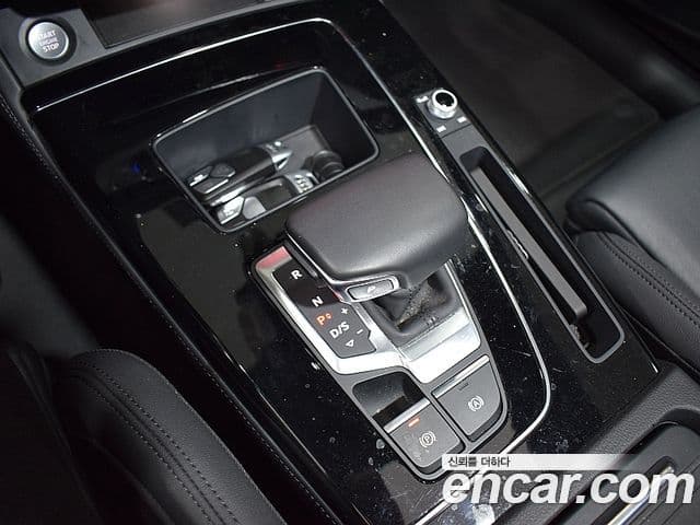 Audi Q5 2021 — фото 13 из 17