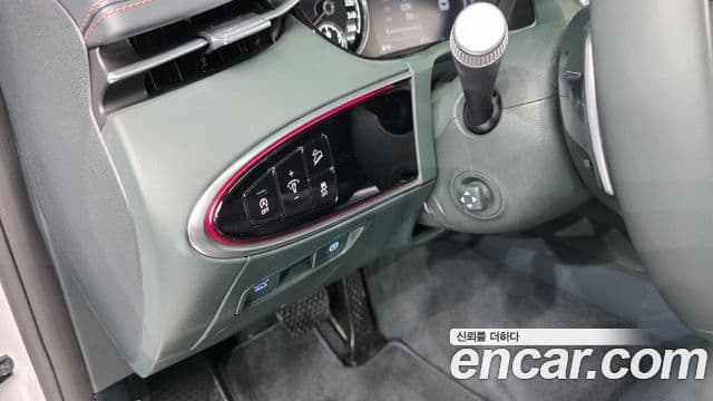 Genesis GV70 2022 — Şəkil 19/20