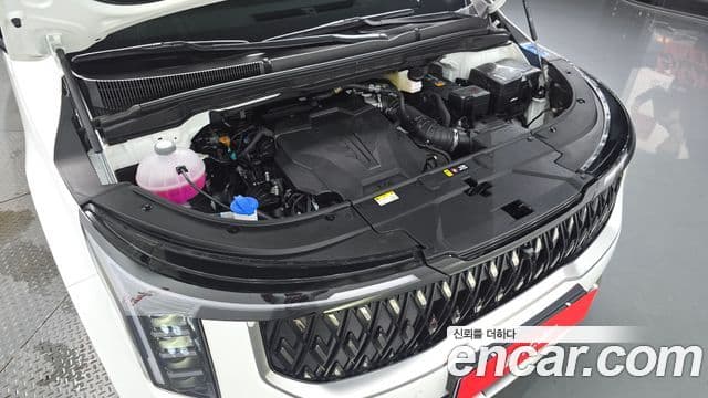 Kia Carnival 2025 — фото 6 из 20