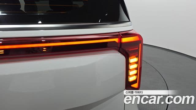 Kia Carnival 2025 — Photo 4/39