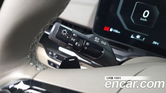Kia Carnival 2025 — Photo 7/39