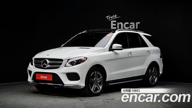 Mercedes-Benz GLE-Class 2018 — Şəkil 1/20