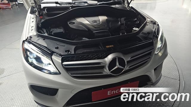 Mercedes-Benz GLE-Class 2018 — Şəkil 6/20