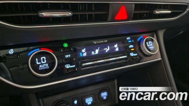 Hyundai Sonata 2022 — ფოტო 14/20