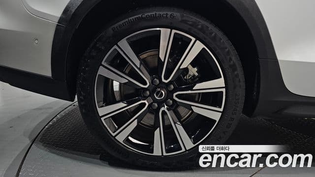 Volvo V60 Cross Country 2024 — Photo 3/39