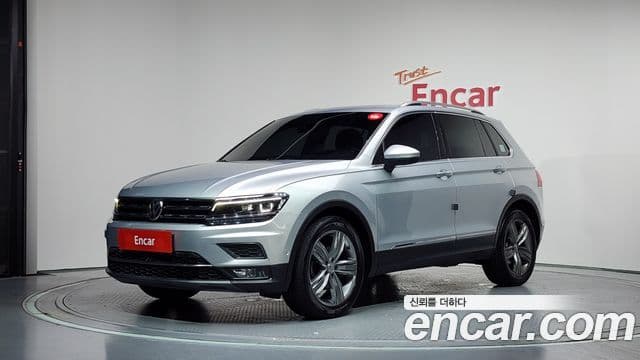 Volkswagen Tiguan 2018 — Şəkil 1/20