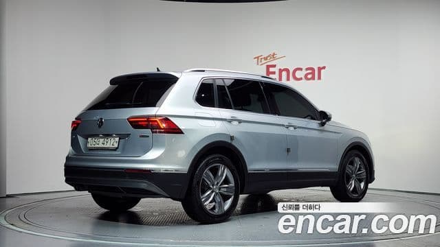 Volkswagen Tiguan 2018 — Şəkil 2/20