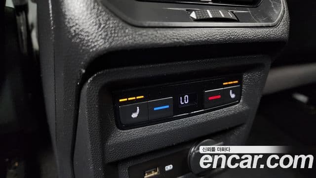 Volkswagen Tiguan 2018 — Şəkil 19/20