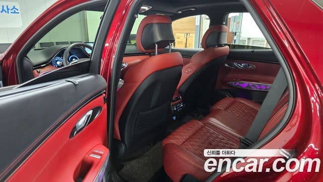 Genesis GV70 2021 — ფოტო 5/20