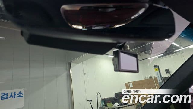 Genesis GV70 2021 — ფოტო 16/20