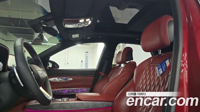 Genesis GV70 2021 — ფოტო 17/20