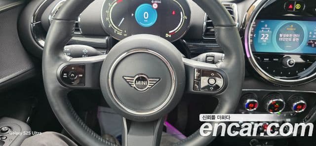 Mini Cooper Clubman 2022 — ფოტო 17/20