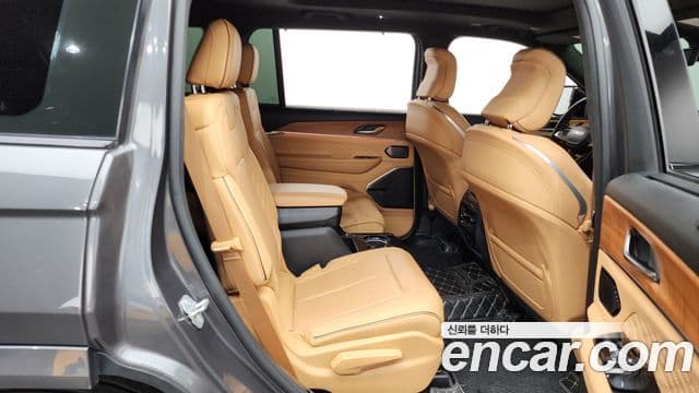 Jeep Grand Cherokee 2021 — ფოტო 11/20