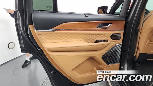 Jeep Grand Cherokee 2021 — Photo 18/35