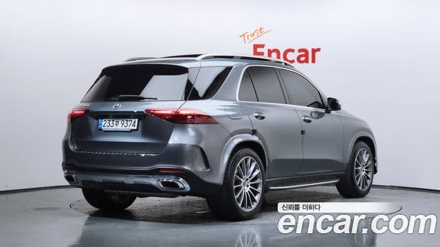 Mercedes-Benz GLE-Class 2024 — Şəkil 2/20