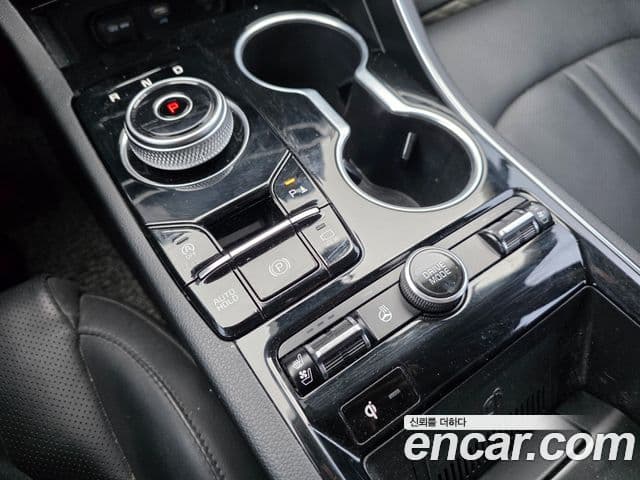 Kia K5 2023 — Şəkil 7/12