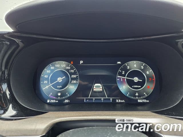 Kia K5 2023 — Şəkil 8/12