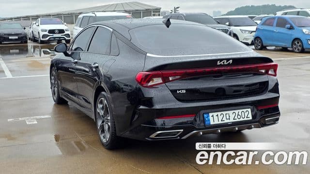 Kia K5 2023 — Şəkil 10/12