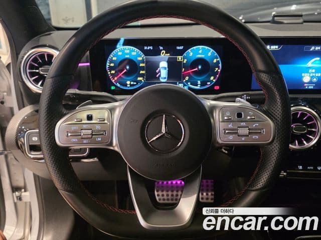Mercedes-Benz A-Class 2021 — ფოტო 12/20
